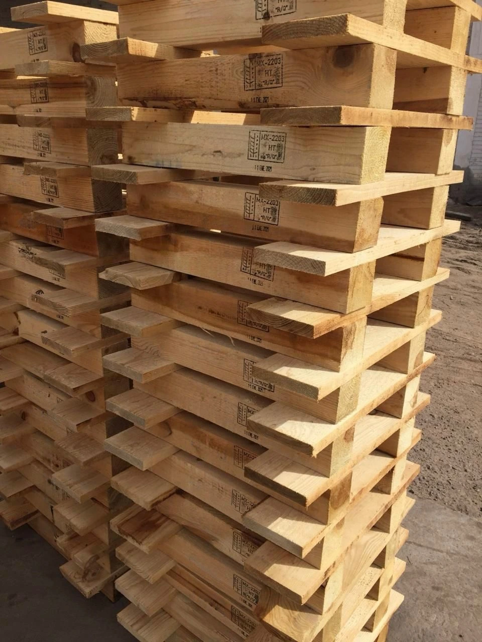 Stack de tarimas certificadas
